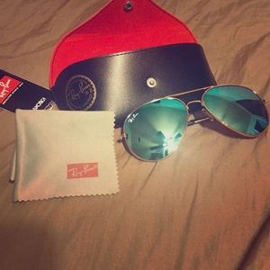 🚫sold🚫Blue Raybans